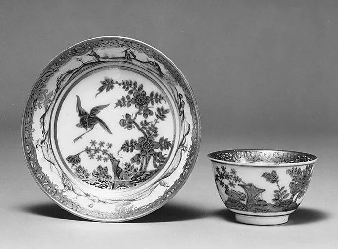 Teabowl and saucer — Meissen Manufactory
