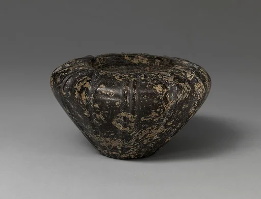 Serpentine blossom bowl