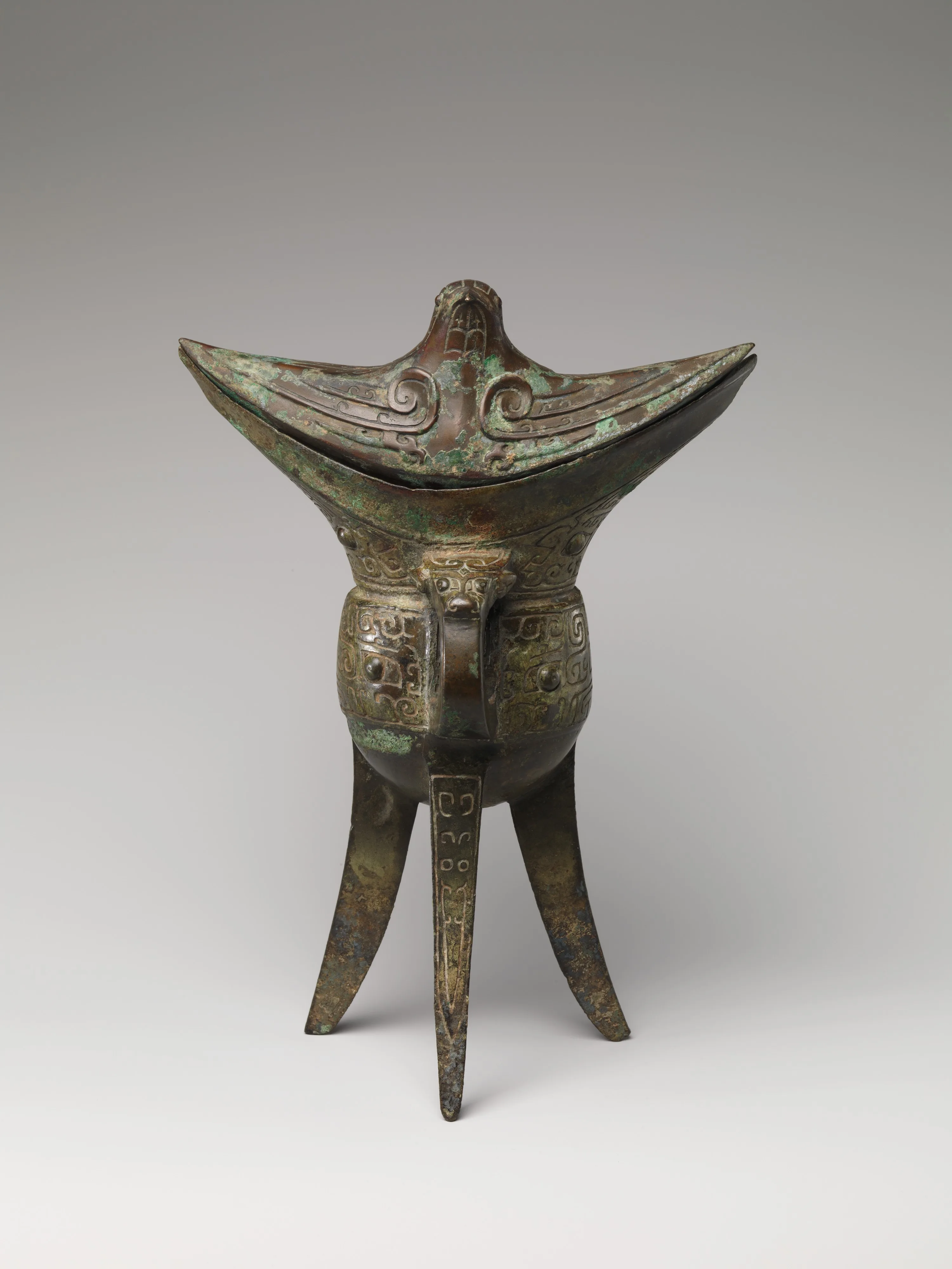 商 青銅 角|Wine Warmer (Jiao) — Unknown
