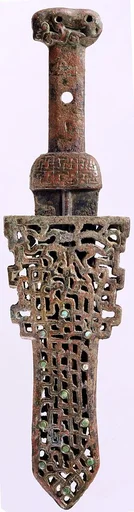 帶鞘青銅短劍|Short Sword and Sheath with Crouching Feline