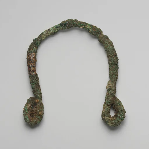 Bail handle from a situla