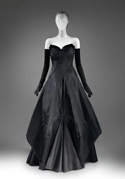 Evening dress — Charles James