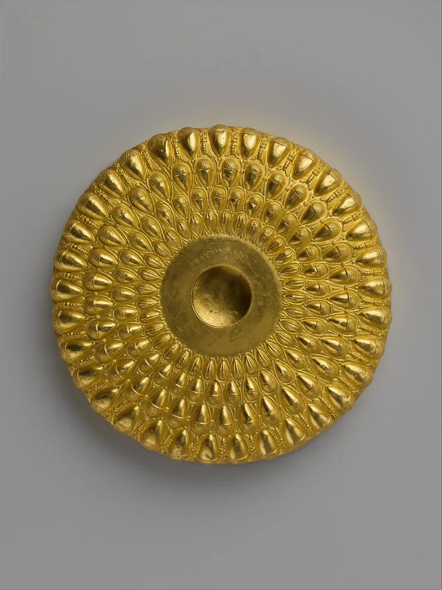 Gold phiale (libation bowl) — Unknown