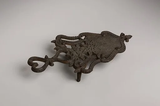 Trivet