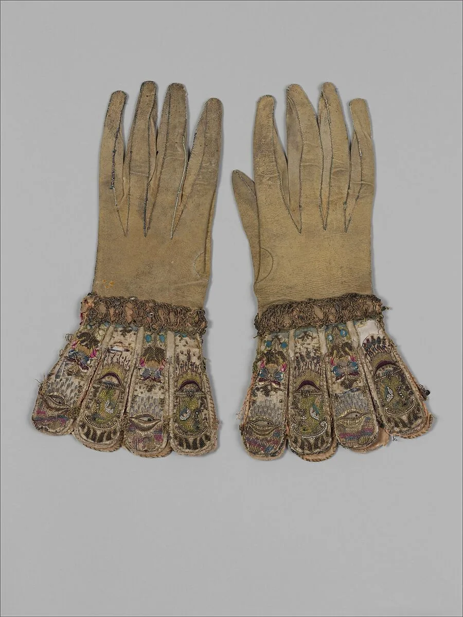 Pair of gloves — Unknown