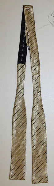 Bow tie — Unknown