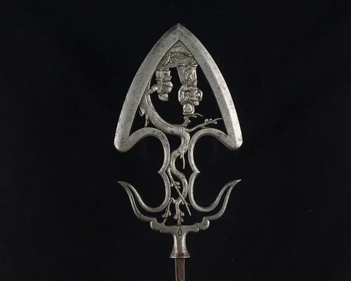 Arrowhead (<i>Yanone</i>)