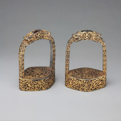 Pair of Stirrups (Yob Chen)