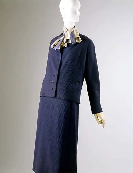 Suit — Louiseboulanger