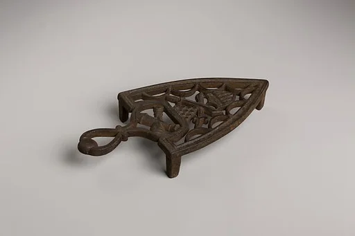 Trivet