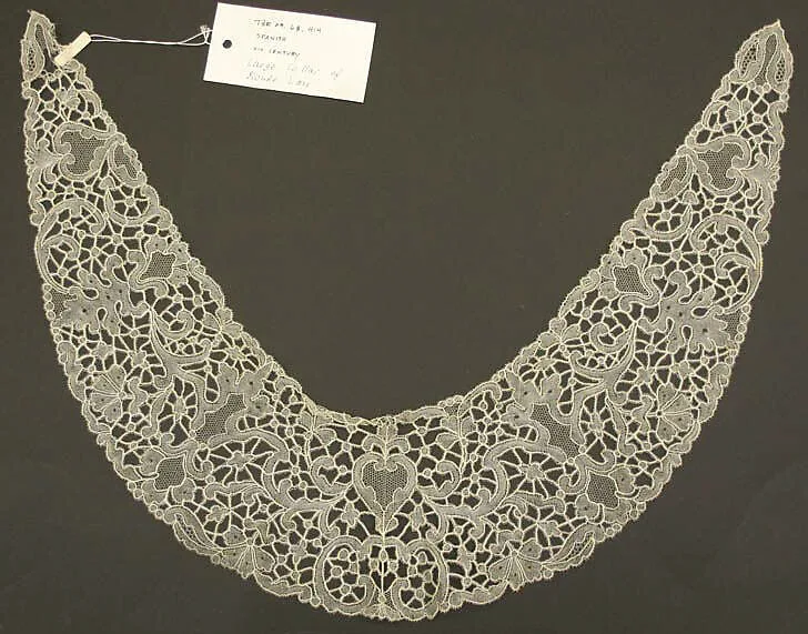 Collar — Unknown