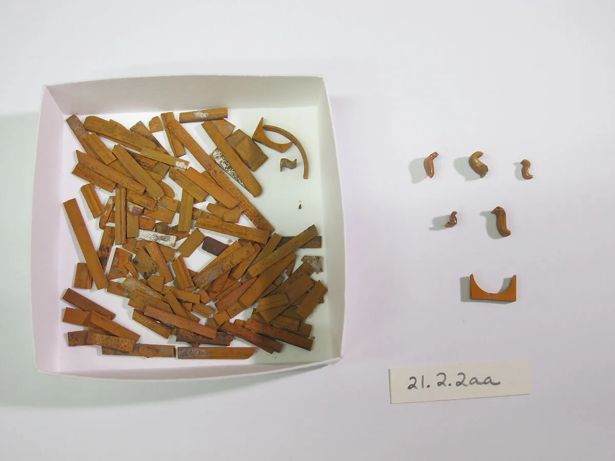 Inlay elements from shrine: 5 uraei and 1 horizon hieroglyph — Unknown
