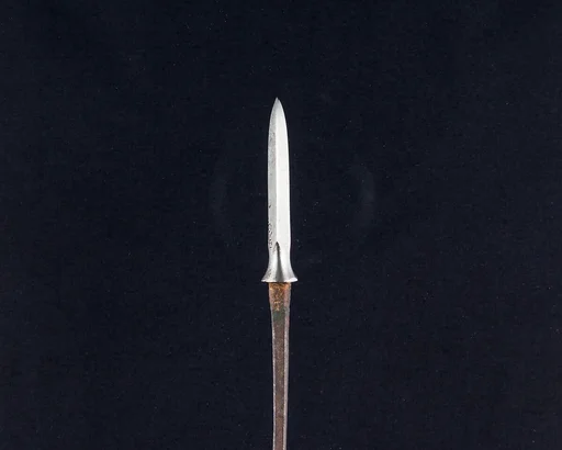 Arrowhead (<i>Yanone</i>)