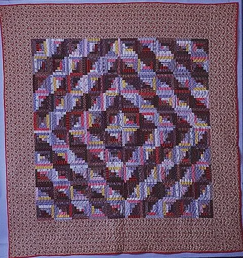 Quilt, Log Cabin pattern, Barn Raising variation — Unknown