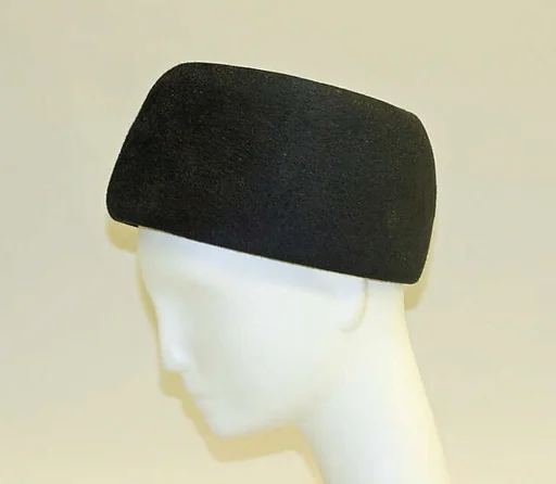 Pillbox hat