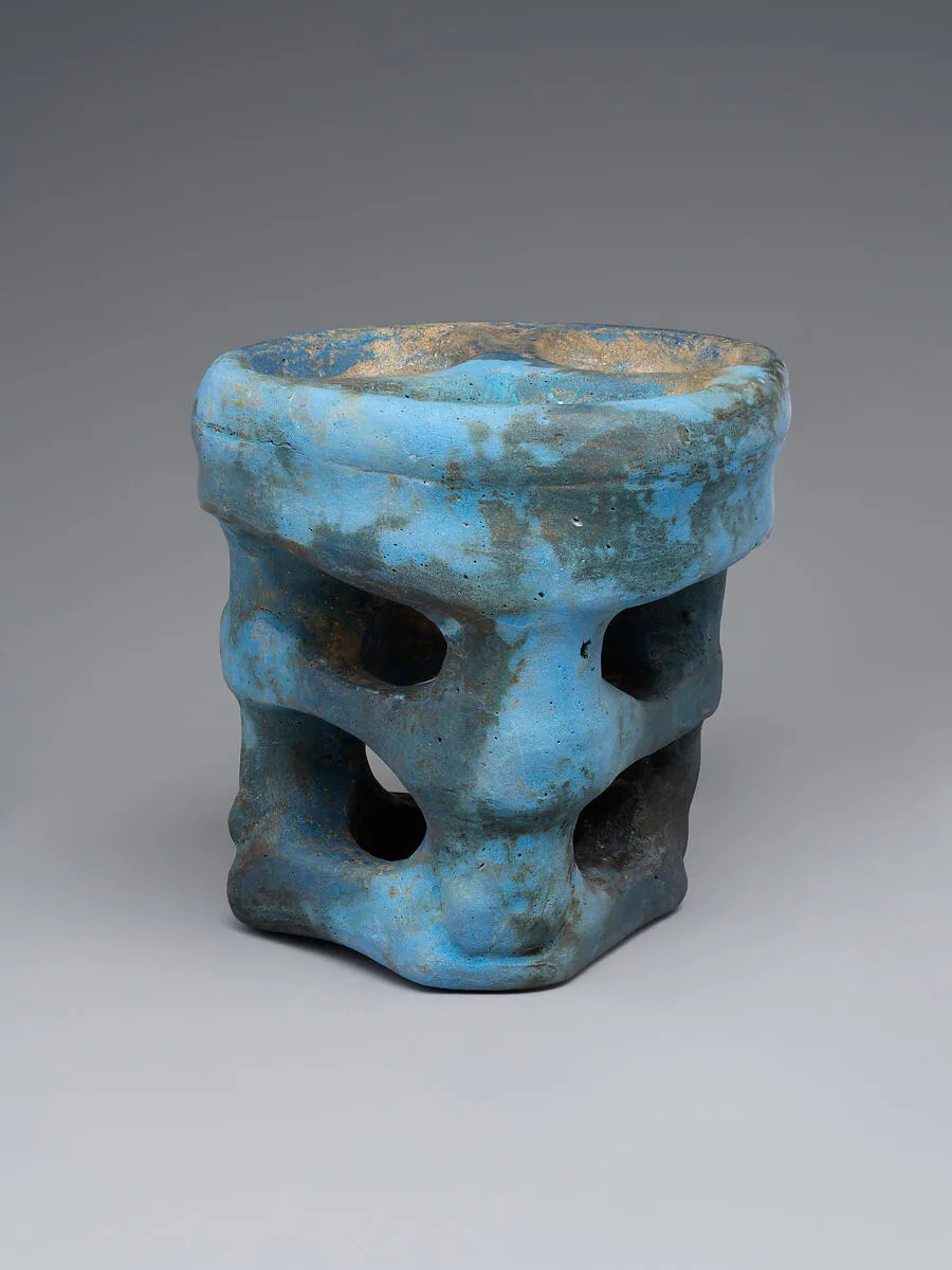 Cosmetic stand — Unknown