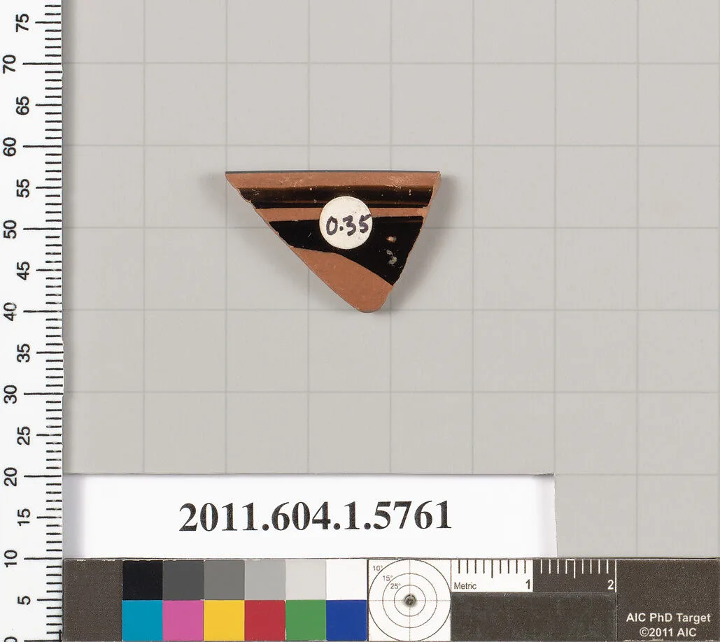 Terracotta rim fragment of a kylix: eye-cup (drinking cup) — Unknown
