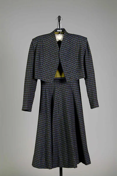 Suit — Elizabeth Hawes