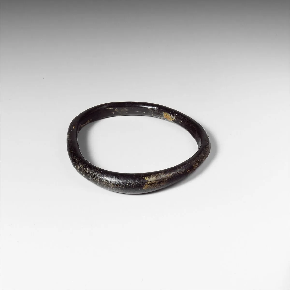 Glass bracelet — Unknown