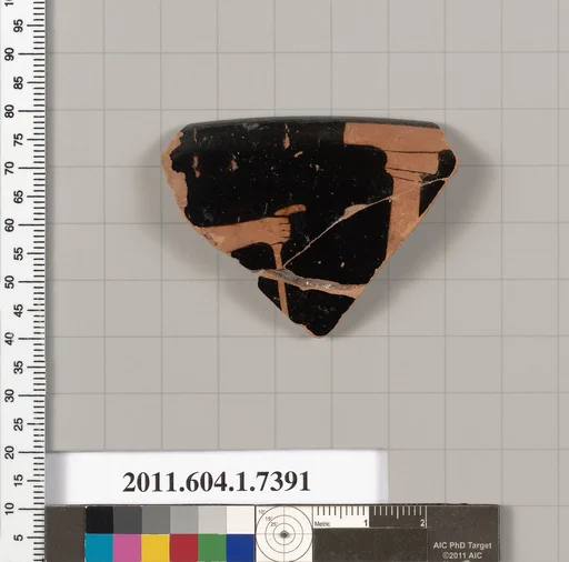 Terracotta rim fragment of a kylix (drinking cup)