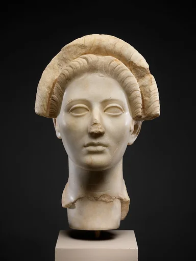 Marble portrait of a young woman