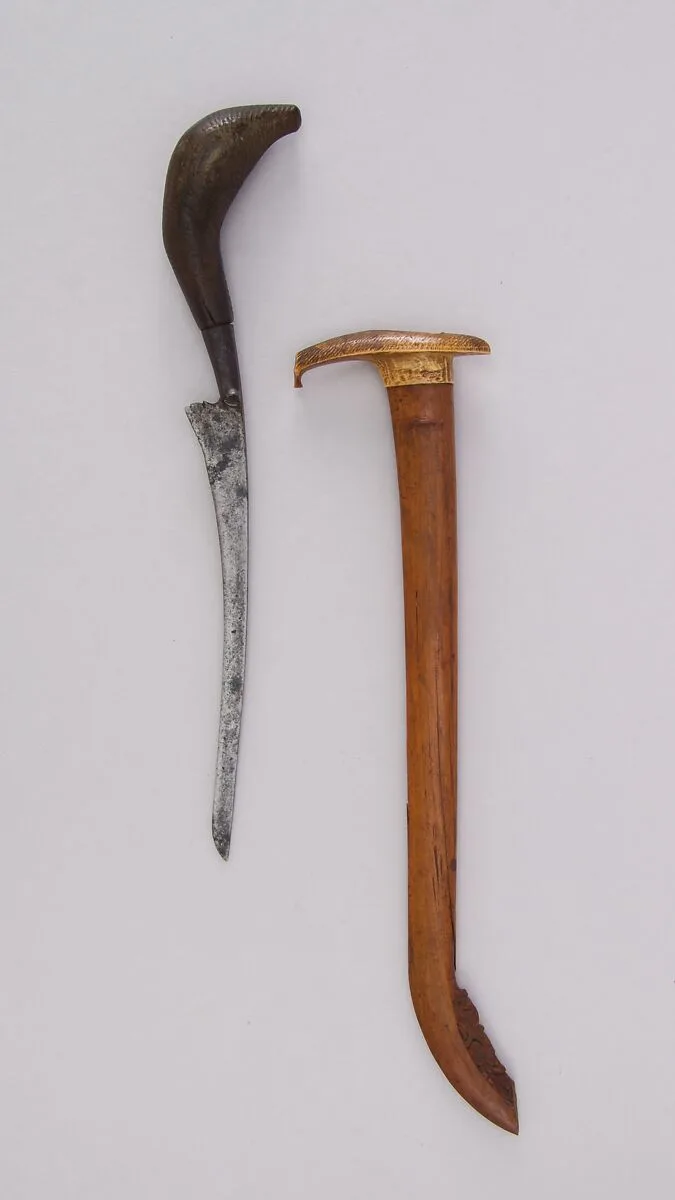 Knife (Bade-bade) with Sheath — Unknown