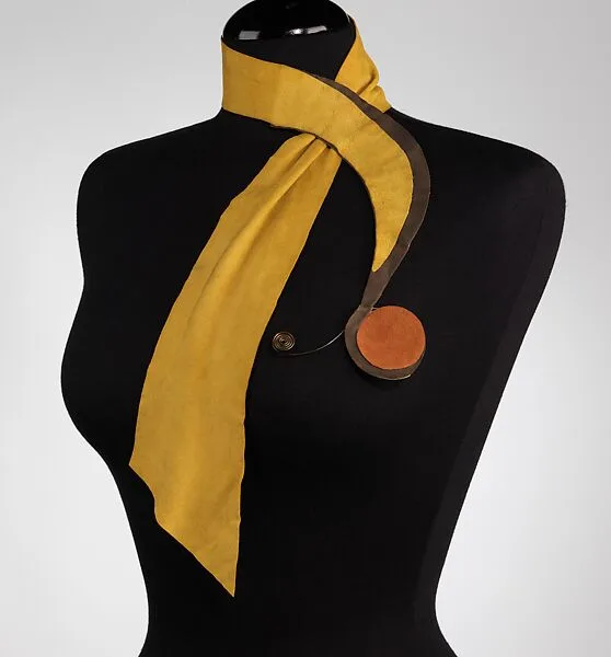 Neckpiece — Elizabeth Hawes|Alexander Calder