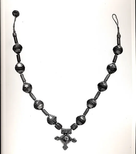 Necklace — Unknown