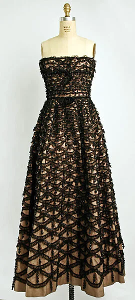 Evening dress — House of Balenciaga|Cristobal Balenciaga