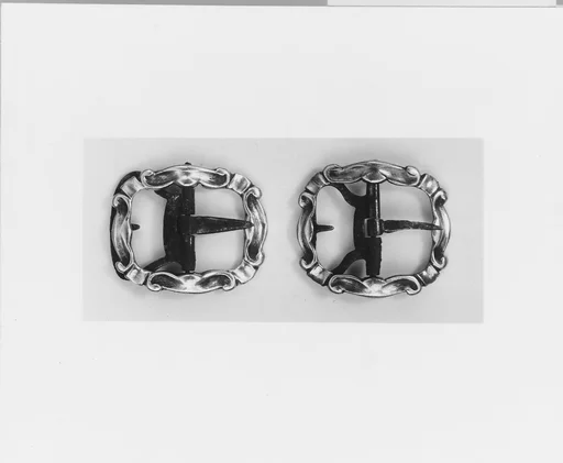 Knee Buckle