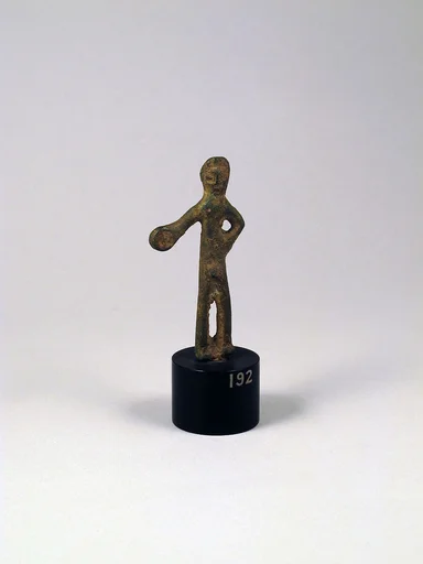 Statue of a man