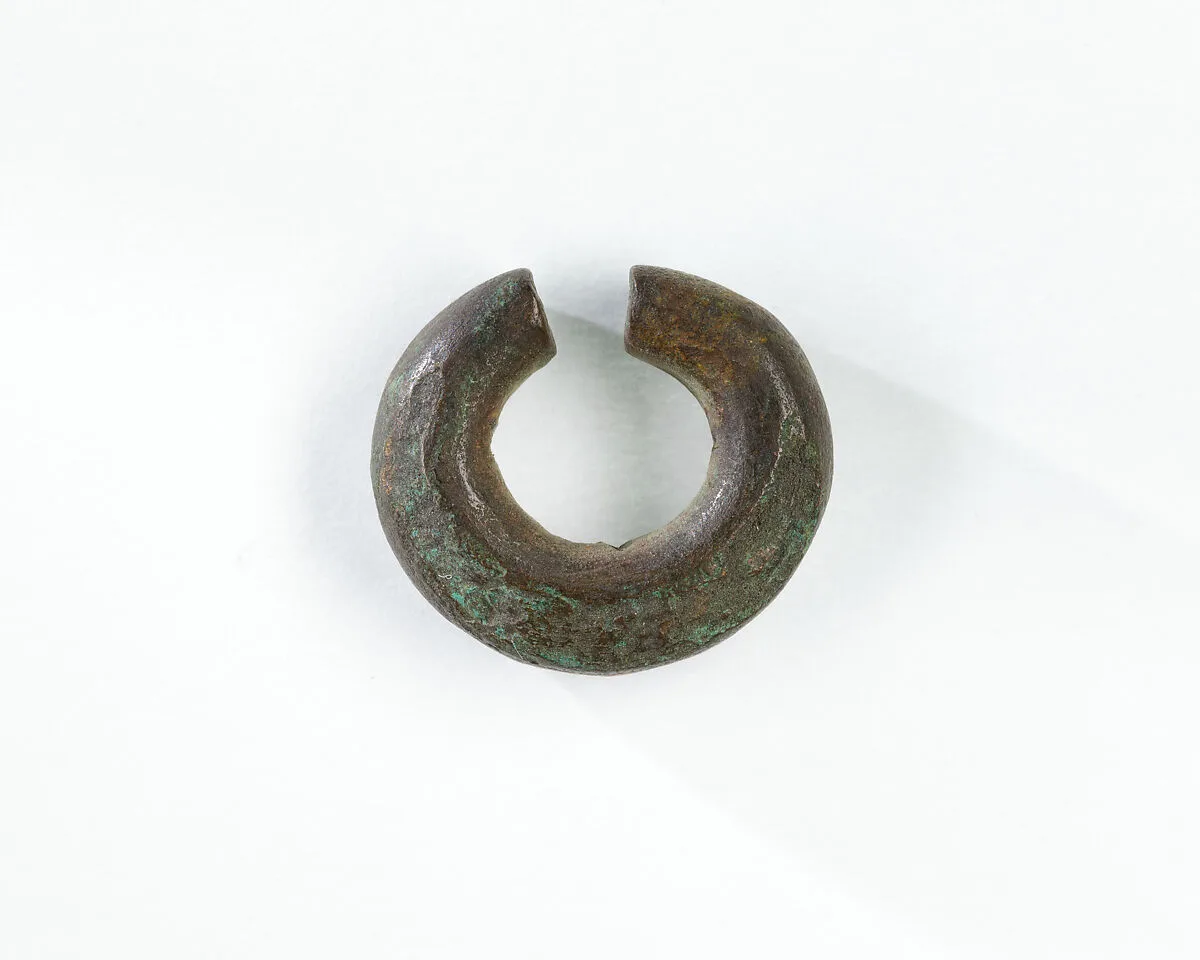 Penannular Earring — Unknown