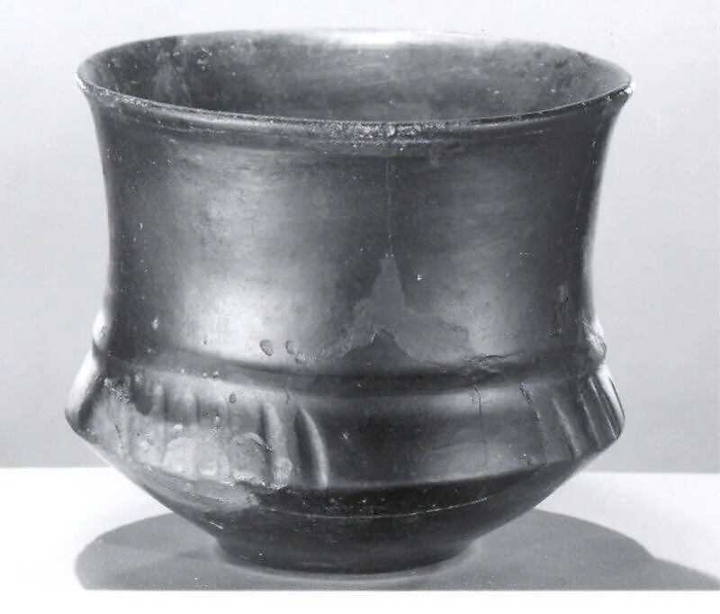 Pot — Unknown
