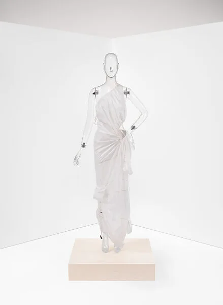 Dress — No Sesso