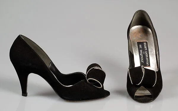 Pumps — Stuart Weitzman|Stuart Weitzman
