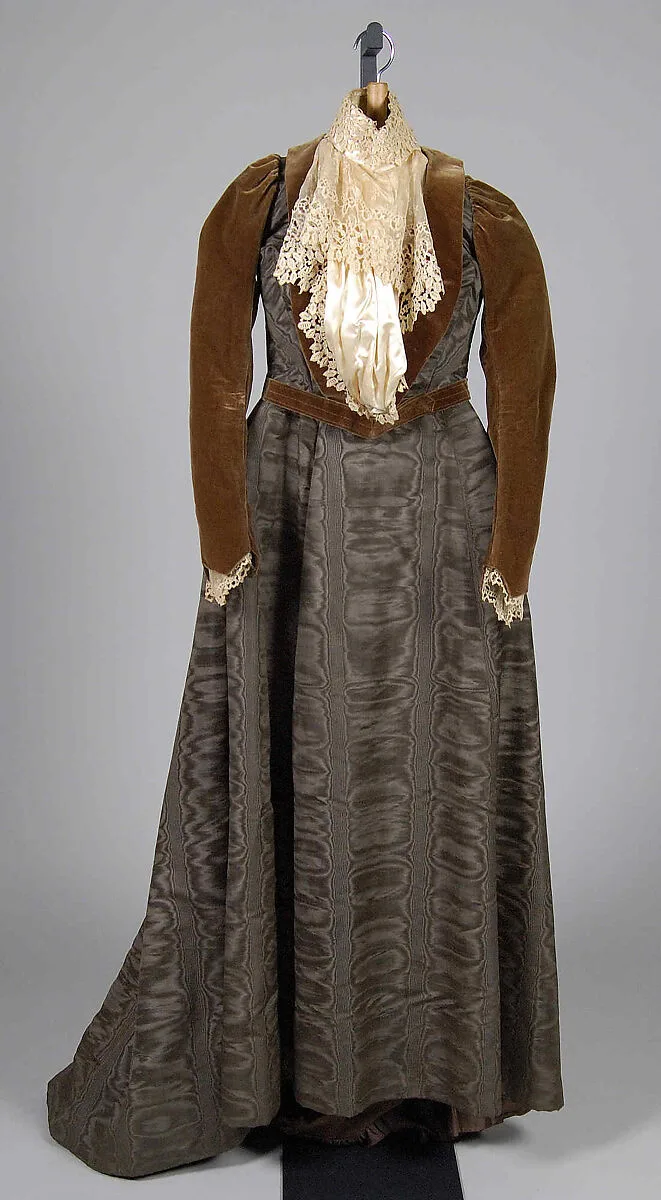 Afternoon dress — Unknown