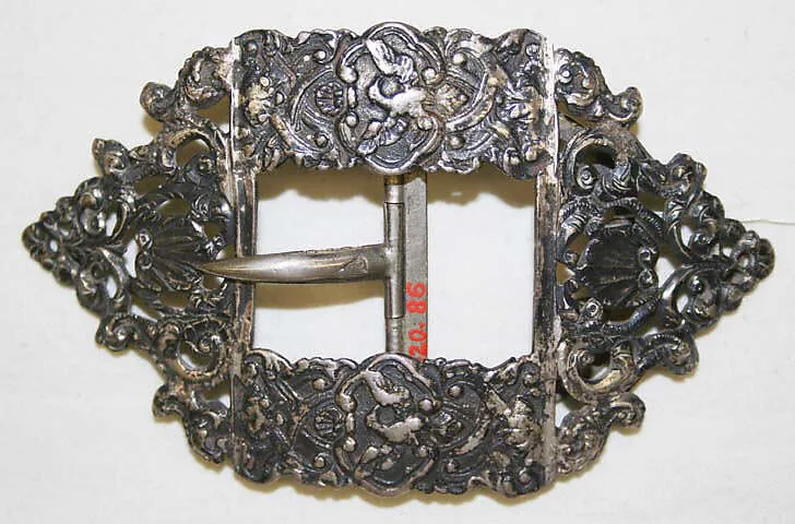 Belt buckle — Unknown