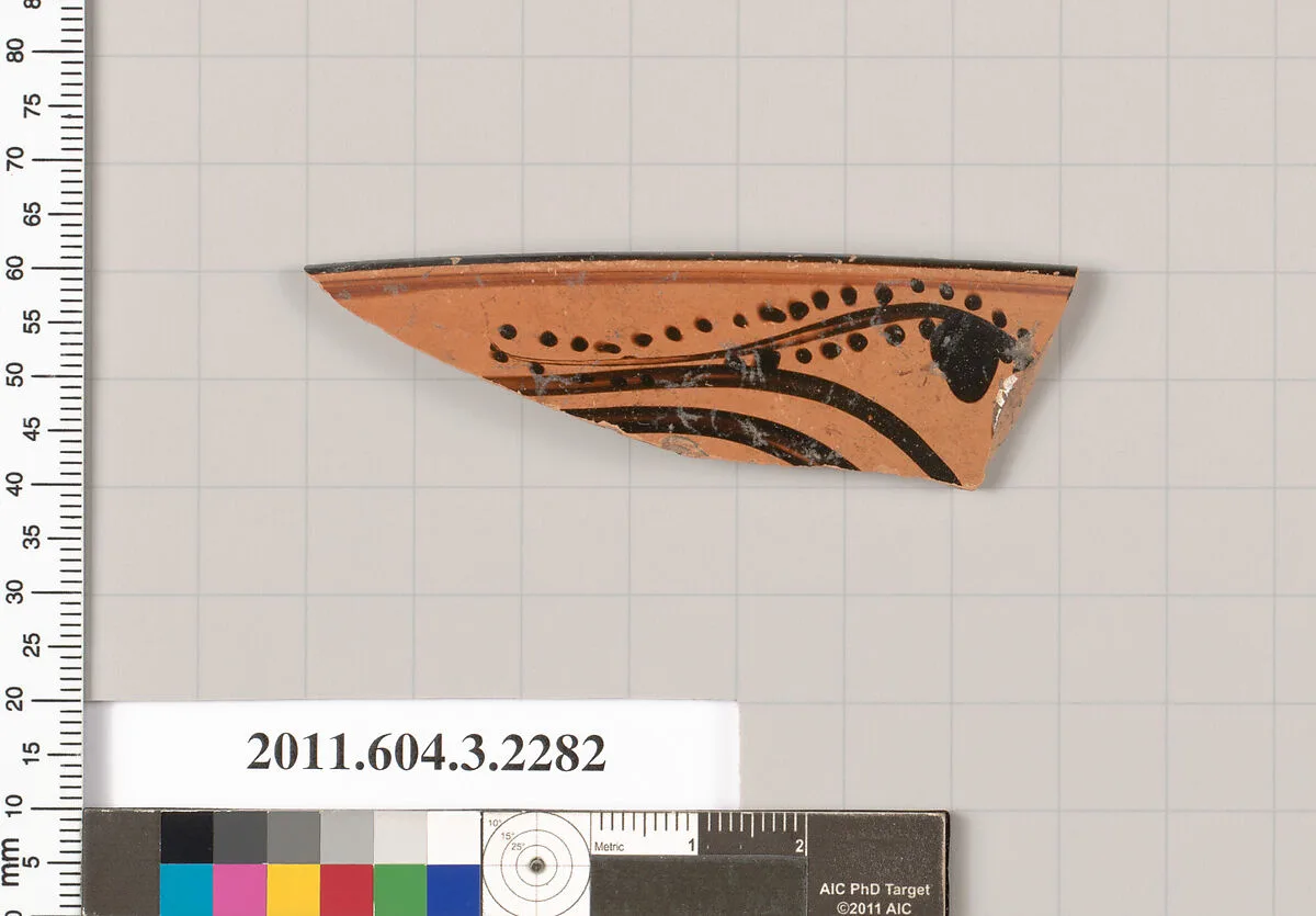 Terracotta rim fragment of a kylix: eye-cup (drinking cup) — Unknown