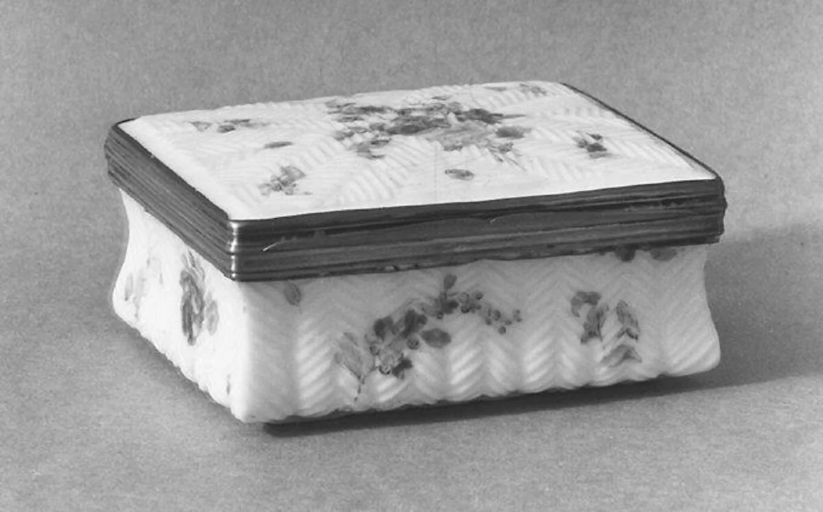 Box — Mennecy