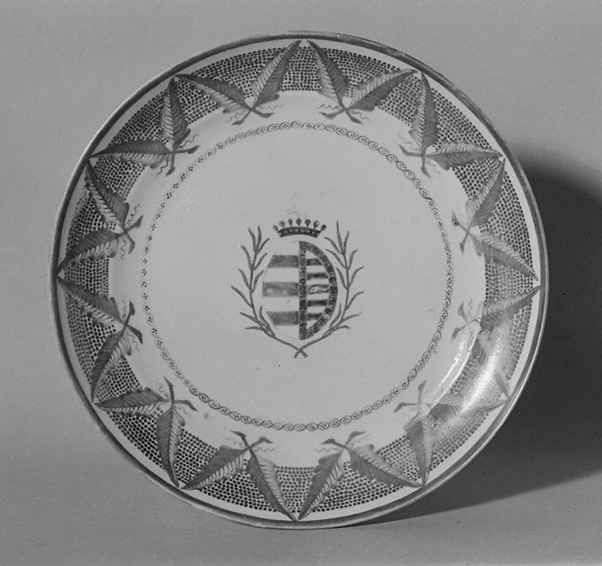 Plate (part of a service) — Unknown