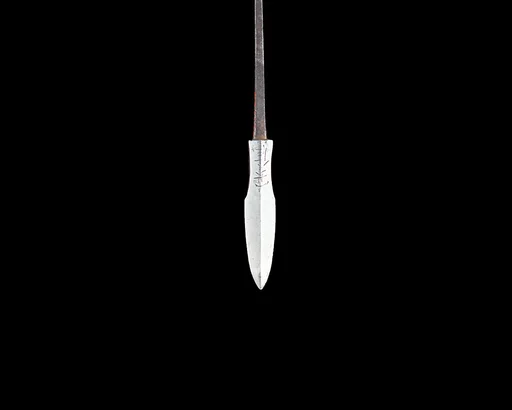 Arrowhead (<i>Yanone</i>)