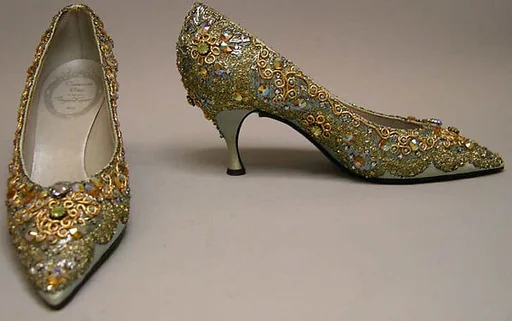 Evening shoes