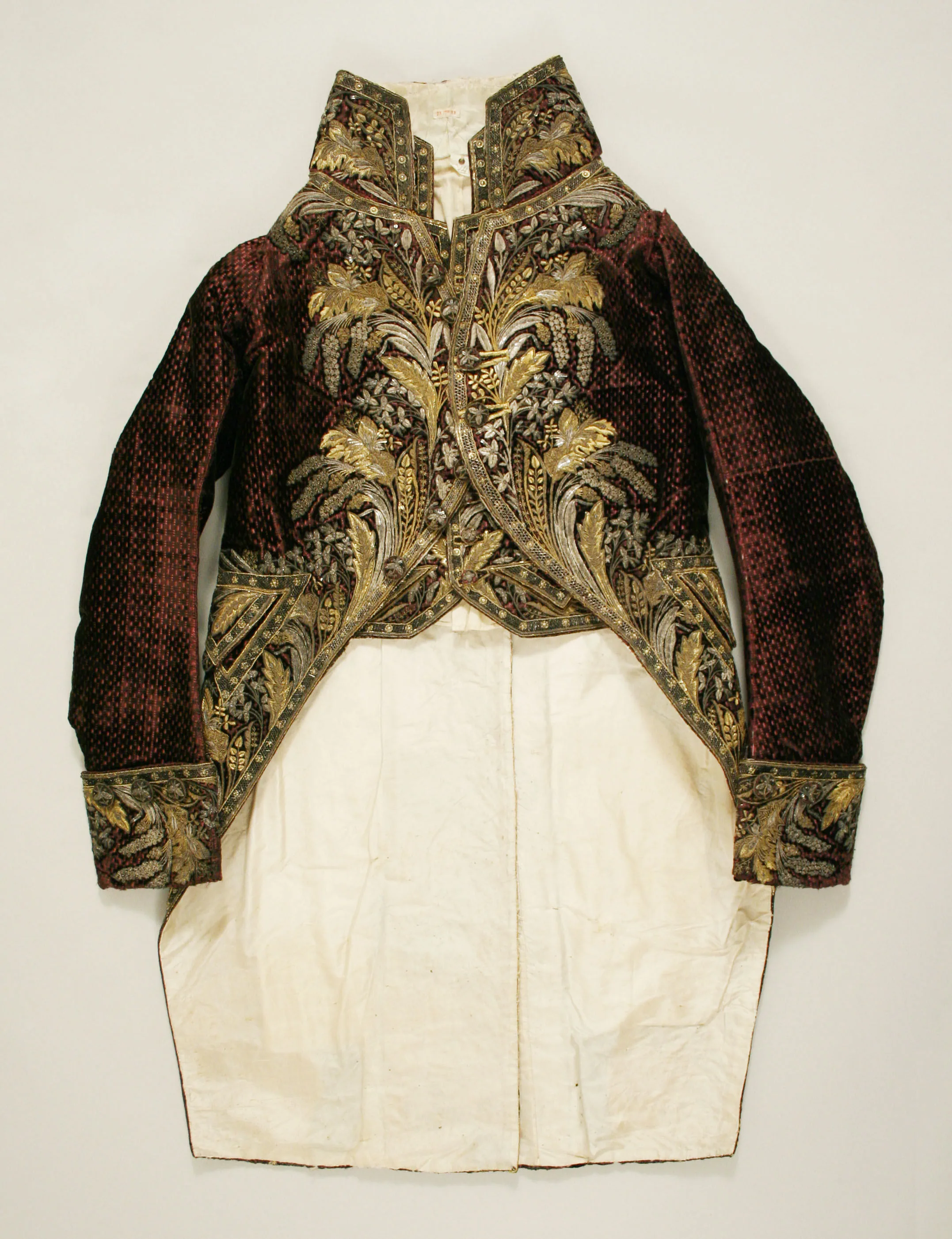 Court ensemble — Unknown
