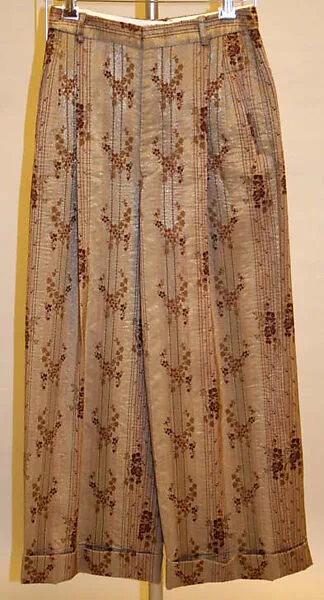 Trousers — Romeo Gigli