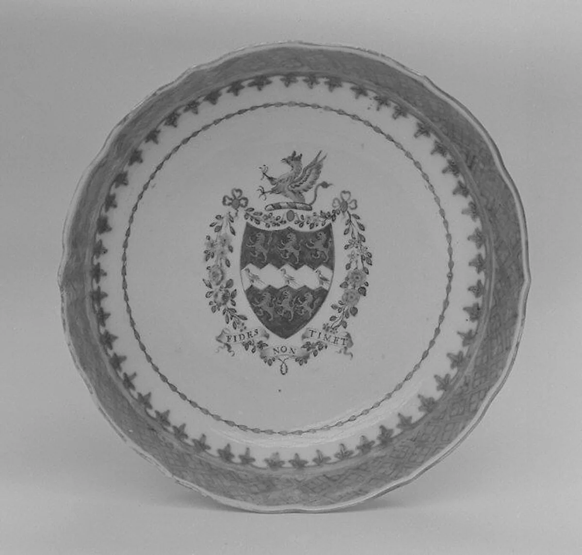 Saucer (part of a service) — Unknown