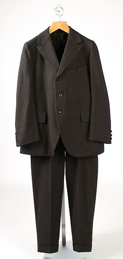 Lounge suit