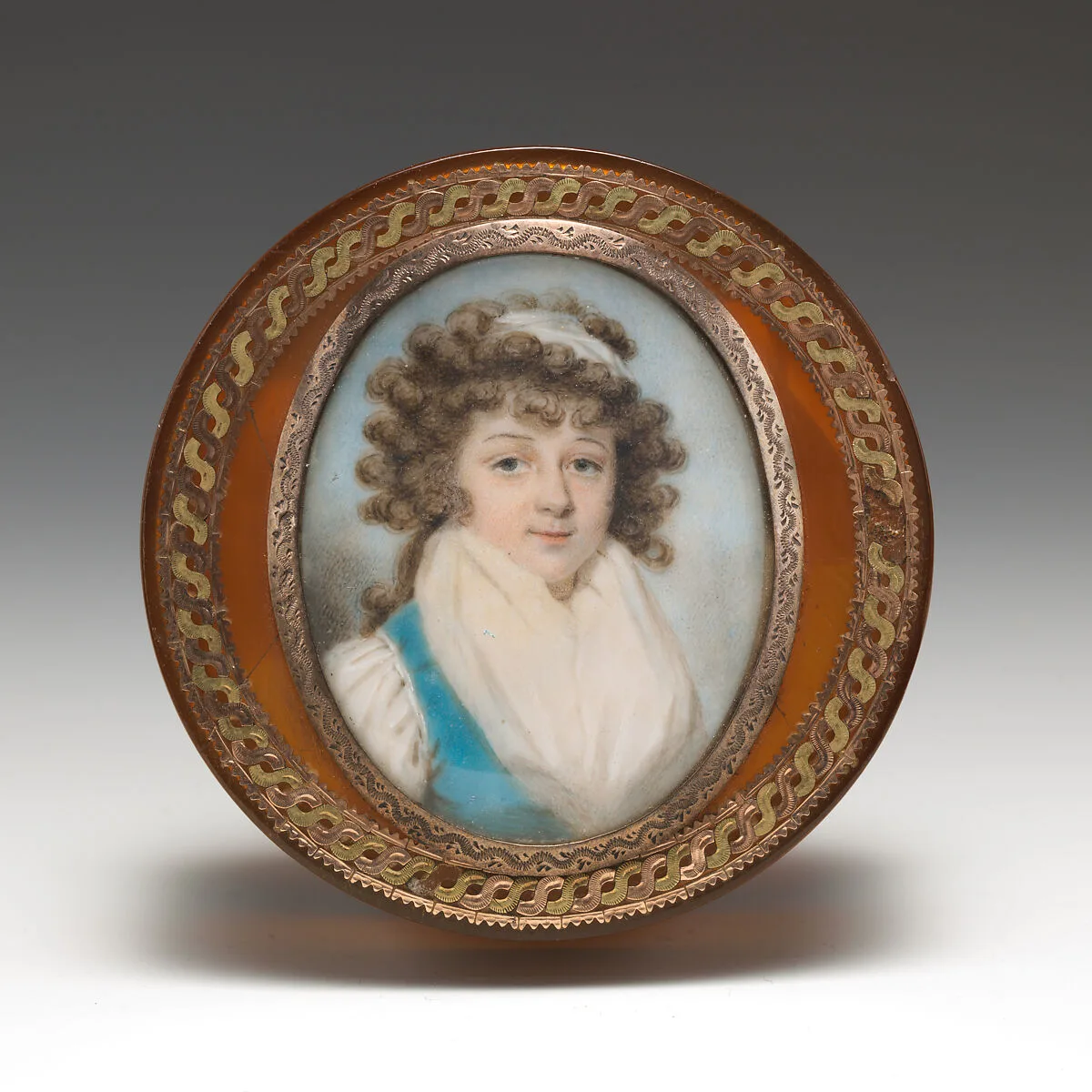 Box with portrait of a woman — Unknown