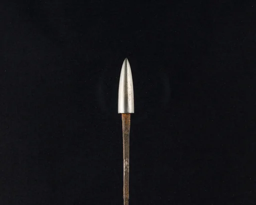Arrowhead (<i>Yanone</i>)