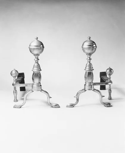 Andiron