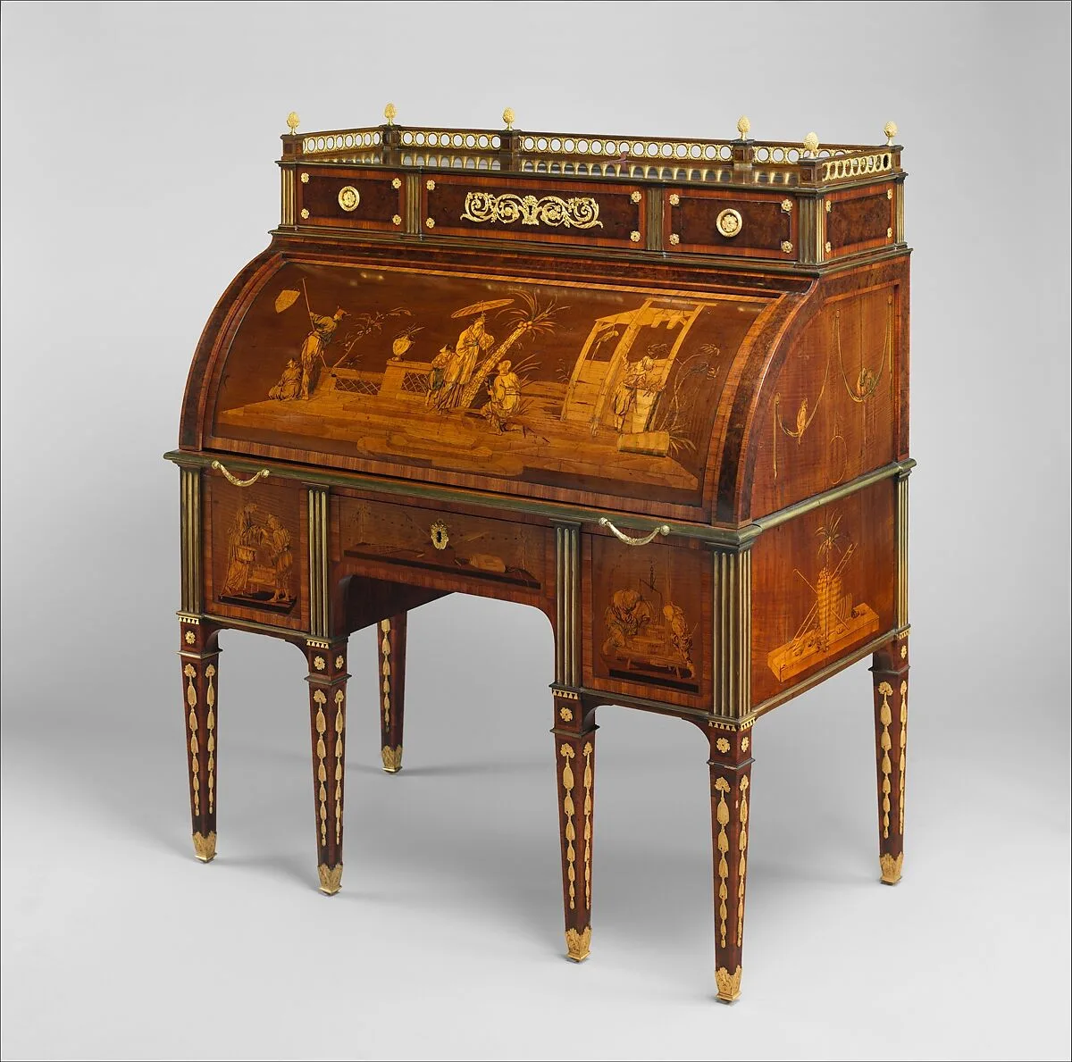 Rolltop desk — David Roentgen|Januarius Zick|Thomas Chippendale